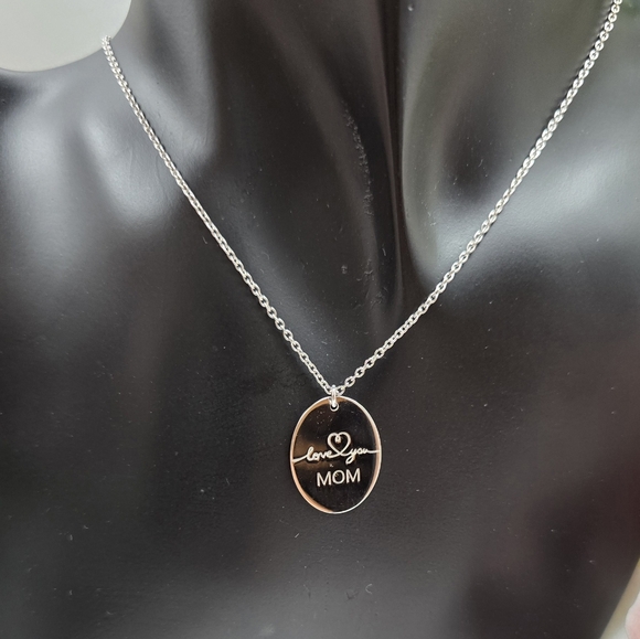 ♥️ LOVE YOU MOM STERLING SILVER NECKLACE - Picture 3 of 6